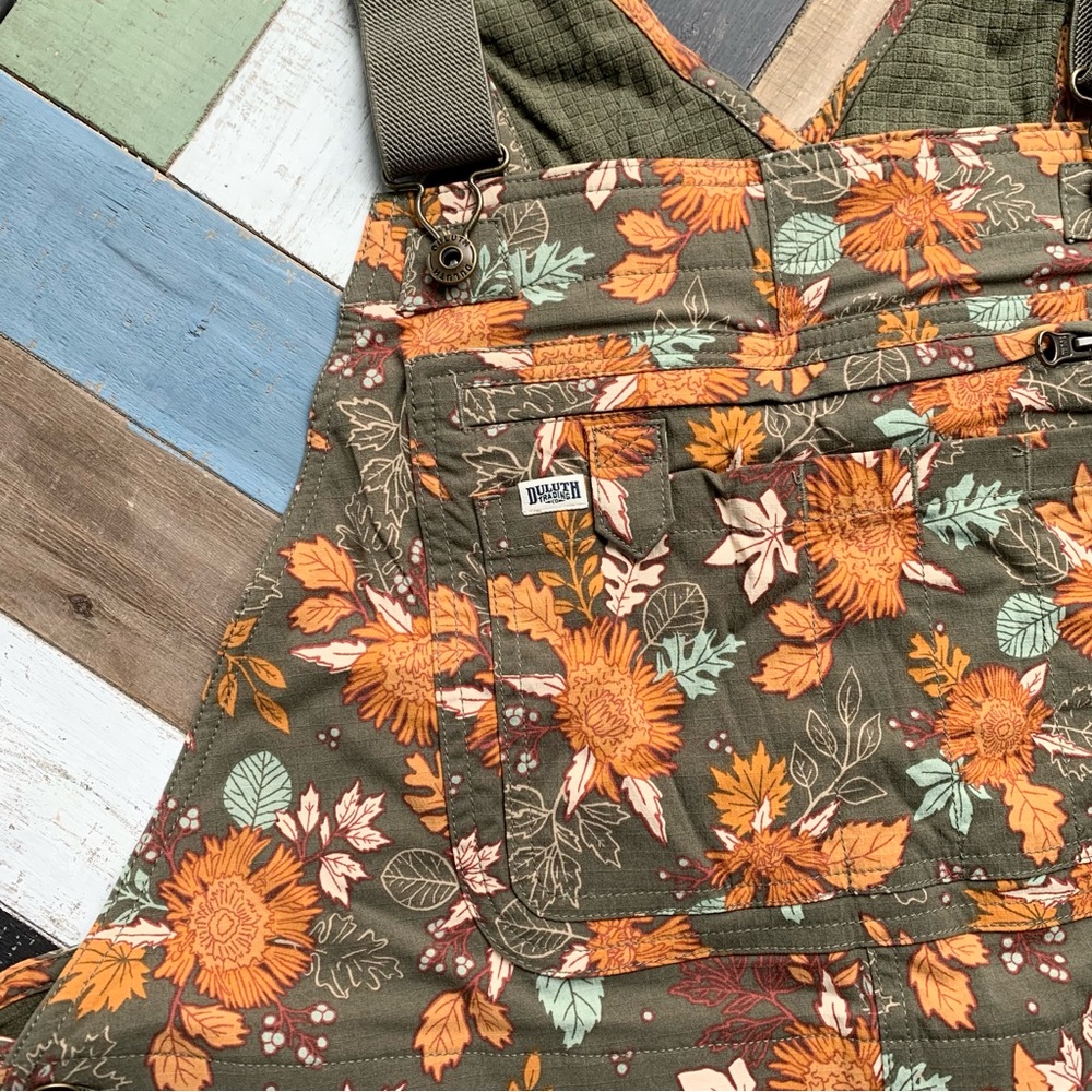 NWT Duluth 1X x31L Heirloom Gardening Lined Bib Overalls Loden Autumn Leaves - Picture 2 of 9